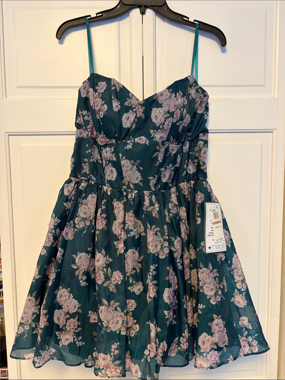 NWT Homecoming/Formal Macys juniors dress- green with Pink Roses